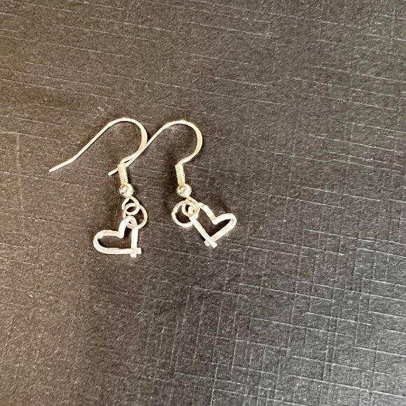 NEW 925 Sterling Silver Handmade Heart Earrings, Dainty Earrings, Heart Earrings - Picture 7 of 8